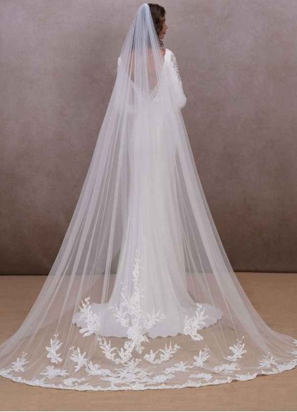 Hrongk Charity Veil