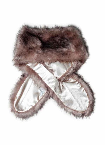 Hrongk Sincerity Faux Fur Wrap Hrongk Sincerity Faux Fur Wrap