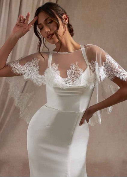 Hrongk Delight Lace Tulle Wrap